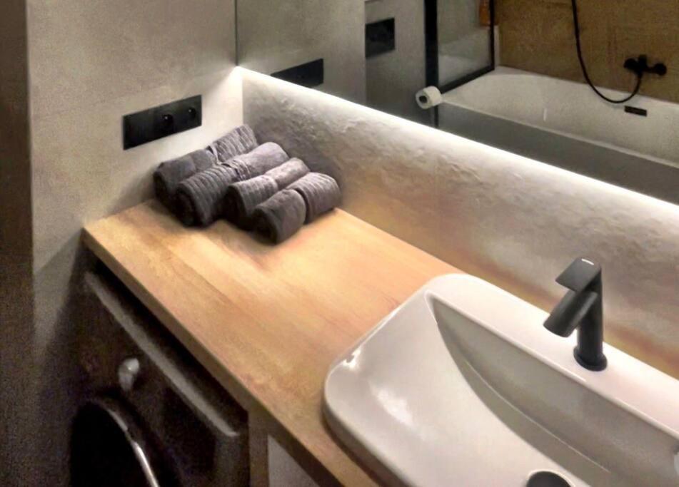 Blue River Apartment - Wroclaw Bagian luar foto