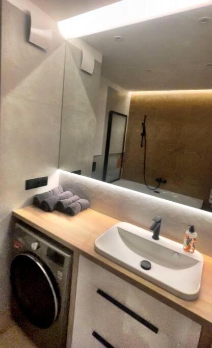 Blue River Apartment - Wroclaw Bagian luar foto